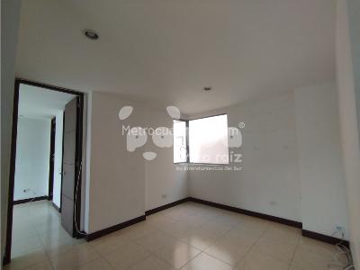 Apartamento de 3 alcobas en arriendo en Altos Del Escobero, Envigado, 100 m² · foto 9 de 13