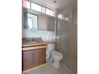 Apartamento de 3 alcobas en arriendo en Altos Del Escobero, Envigado, 100 m² · foto 12 de 13