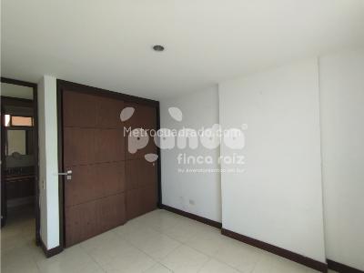 Apartamento de 3 alcobas en arriendo en Altos Del Escobero, Envigado, 100 m² · foto 5 de 13