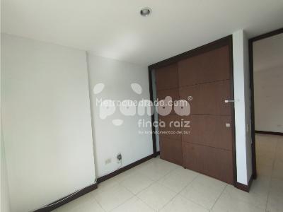 Apartamento de 3 alcobas en arriendo en Altos Del Escobero, Envigado, 100 m² · foto 6 de 13