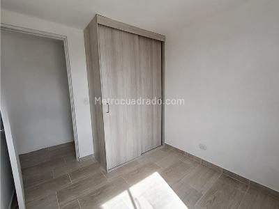 Apartamento de 2 alcobas en arriendo en Cimarronas, Rionegro, 54 m² · foto 8 de 10