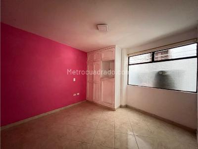 Apartamento de 3 alcobas en venta en Obrero, Envigado, 131 m² · foto 4 de 10