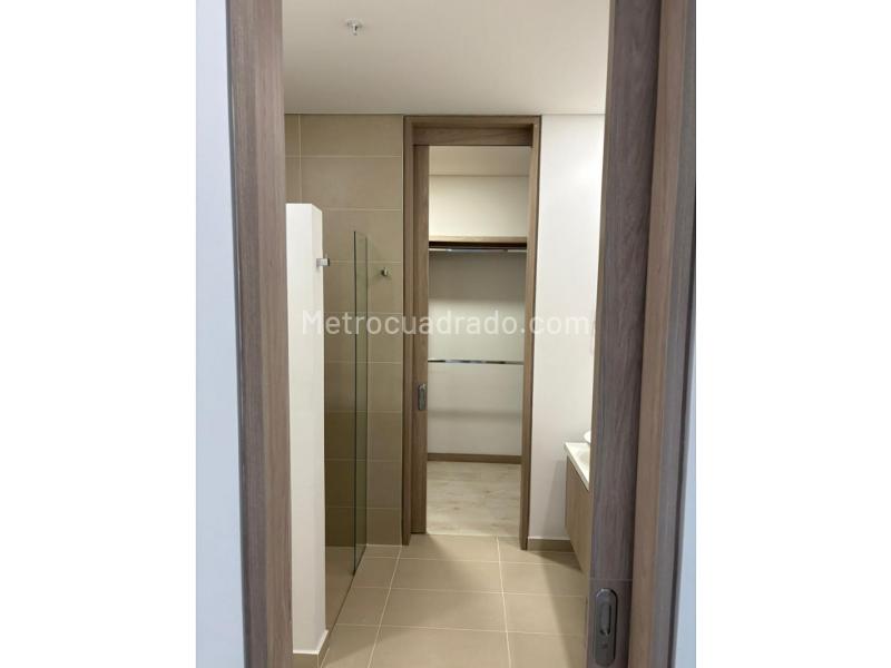 Quiet 1-Bedroom Apartment with Private Garage in La Fe - 8