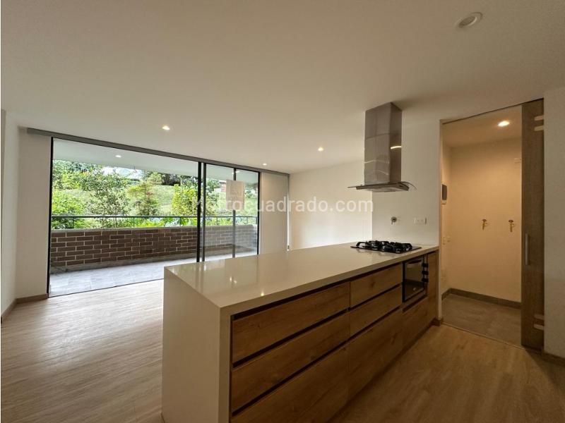 2BR Apartment in El Retiro (74 m²) - 3