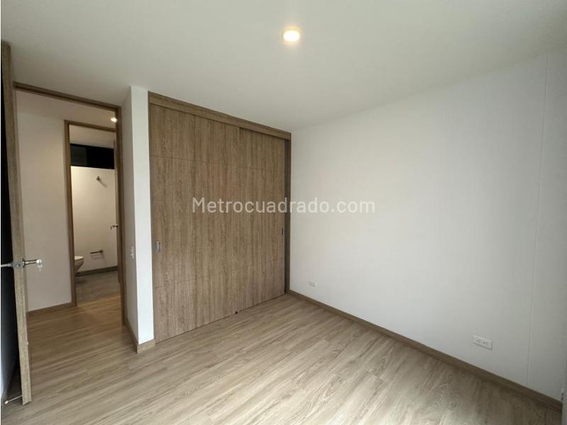 2BR Apartment in El Retiro (74 m²) - 5
