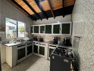 Casa de 4 alcobas en venta en San Marcos, Envigado, 282 m² · foto 15 de 20