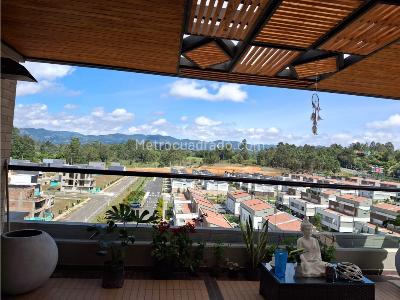 Apartamento de 3 alcobas en venta en Barro Blanco, Rionegro, 154 m² · foto 2 de 14
