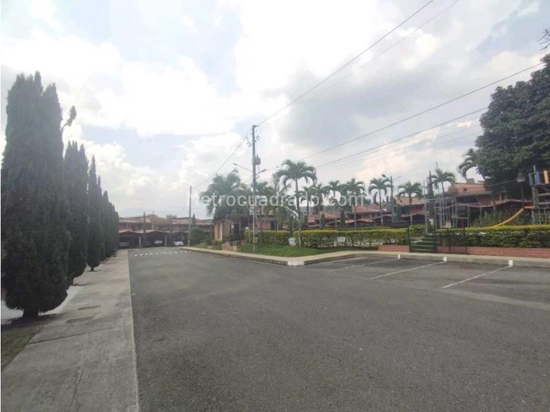 Casa en Arriendo, El Dorado, Envigado - 2