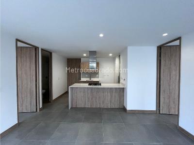 Apartamento de 2 alcobas en arriendo en Las Torres, Rionegro, 74 m² · foto 2 de 16