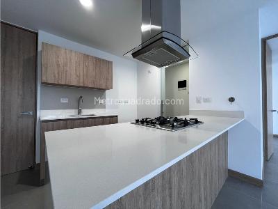 Apartamento de 2 alcobas en arriendo en Las Torres, Rionegro, 74 m² · foto 10 de 16