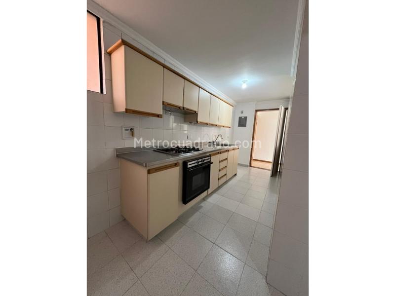 4BR Apartment in Poblado (120 m²) - 2