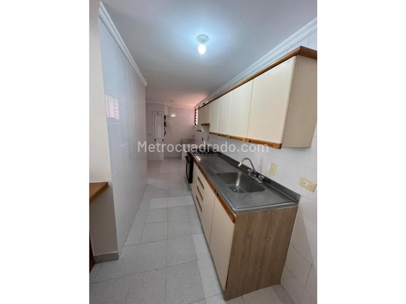 4BR Apartment in Poblado (120 m²) - 3