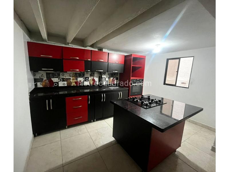 Casa en Arriendo, El Dorado, Envigado - 2