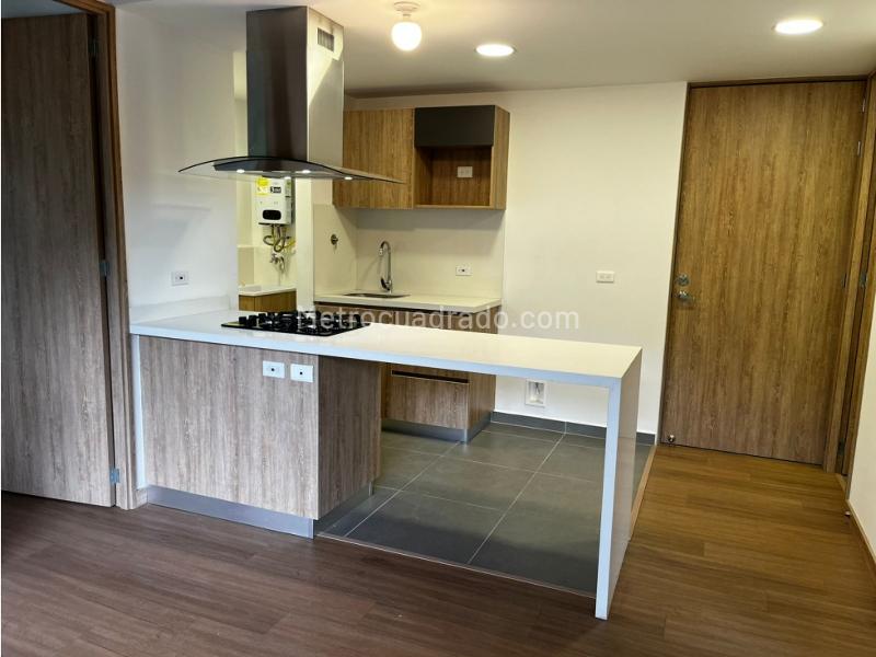 2BR Apartment in Loma Del Escobero (70 m²) - 4