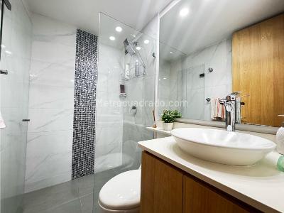 Apartamento de 3 alcobas en venta en Las Orquideas, Envigado, 122 m² · foto 10 de 17