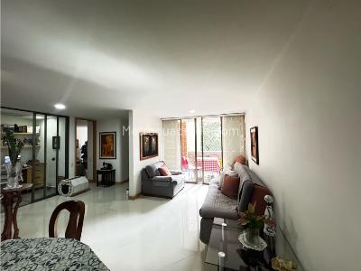 Apartamento de 3 alcobas en venta en Las Orquideas, Envigado, 122 m² · foto 6 de 17