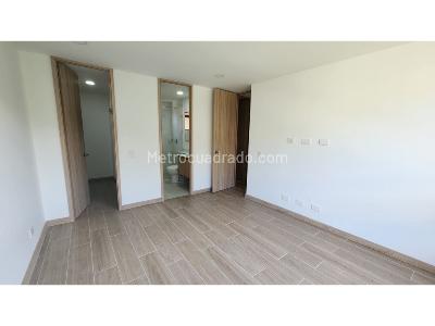 Apartamento en arriendo en Camino Verde, Envigado · foto 8 de 15