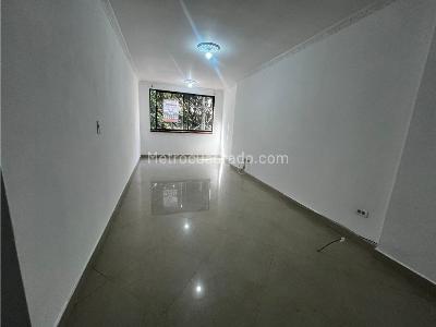 Apartamento en arriendo en Laureles, Medellín · foto 2 de 13