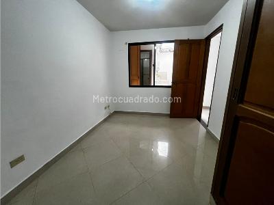 Apartamento en arriendo en Laureles, Medellín · foto 12 de 13