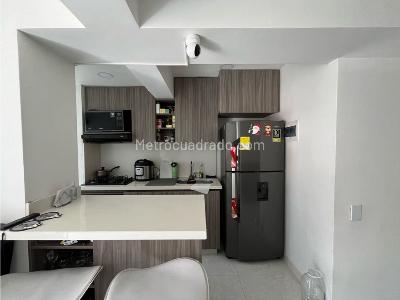 Apartamento en venta en San Gabriel, Itagüí · foto 2 de 13