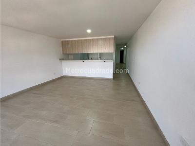 Apartamento de 3 alcobas en arriendo en Mesa, Envigado, 110 m² · foto 2 de 14