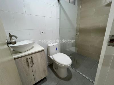 Apartamento de 3 alcobas en arriendo en Mesa, Envigado, 110 m² · foto 12 de 14