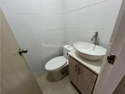 Apartamento de 3 alcobas en arriendo en Mesa, Envigado, 110 m² · foto 13 de 14