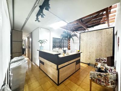 Casa de 5 alcobas en venta en La Magnolia, Envigado, 194 m² · foto 2 de 14