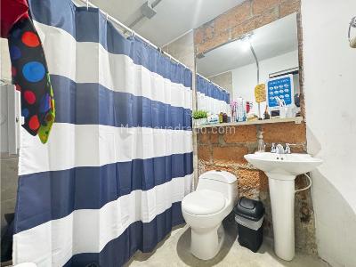 Casa de 5 alcobas en venta en La Magnolia, Envigado, 194 m² · foto 6 de 14