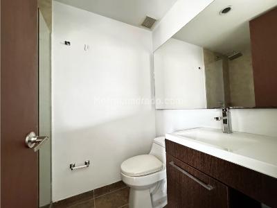 Apartamento de 3 alcobas en venta en Loma De San Julian, Medellín, 92 m² · foto 7 de 13