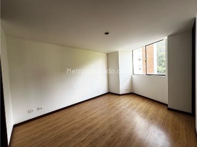 Apartamento de 3 alcobas en venta en Loma De San Julian, Medellín, 92 m² · foto 10 de 13
