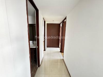 Apartamento de 3 alcobas en venta en Loma De San Julian, Medellín, 92 m² · foto 13 de 13