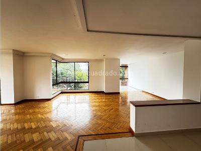 Apartamento de 3 alcobas en venta en Alejandría, Medellín, 200 m² · foto 2 de 20