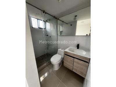 Apartamento de 3 alcobas en arriendo en Zuñiga, Envigado, 124 m² · foto 8 de 9