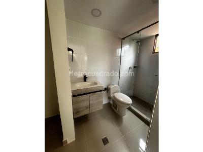 Apartamento de 3 alcobas en arriendo en Zuñiga, Envigado, 124 m² · foto 9 de 9