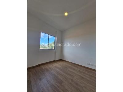 Apartamento de 2 alcobas en venta en Barro Blanco, Rionegro, 57 m² · foto 6 de 11