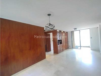 Apartamento de 2 alcobas en arriendo en Laureles, Medellín, 110 m² · foto 2 de 15