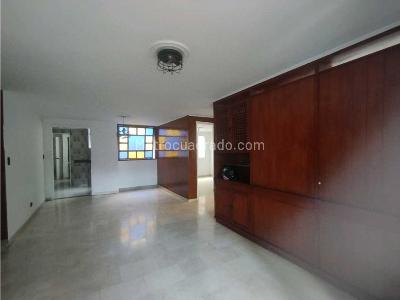 Apartamento de 2 alcobas en arriendo en Laureles, Medellín, 110 m² · foto 5 de 15
