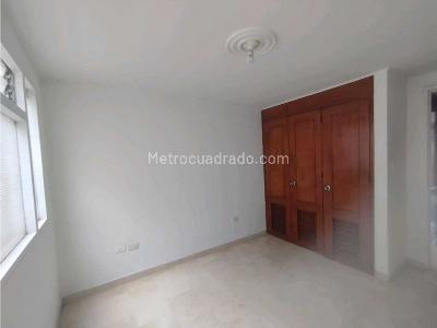 Apartamento de 2 alcobas en arriendo en Laureles, Medellín, 110 m² · foto 7 de 15