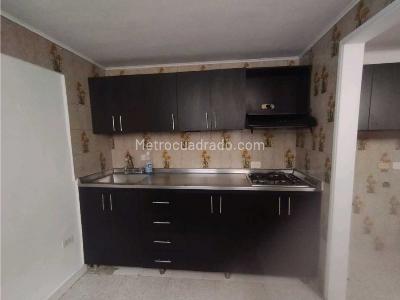 Apartamento de 2 alcobas en arriendo en Laureles, Medellín, 110 m² · foto 9 de 15
