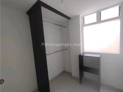 Apartamento de 2 alcobas en arriendo en Laureles, Medellín, 110 m² · foto 13 de 15
