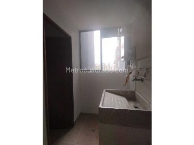 Apartamento de 3 alcobas en arriendo en El Poblado, Medellín, 93 m² · foto 17 de 19