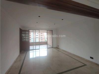 Apartamento de 3 alcobas en arriendo en Los Balsos, Medellín, 211 m² · foto 6 de 20