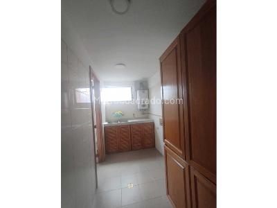 Apartamento de 3 alcobas en arriendo en Los Balsos, Medellín, 211 m² · foto 10 de 20