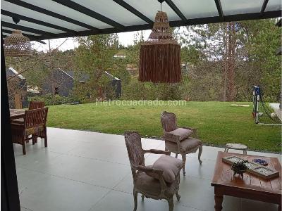 Casa de 3 alcobas en venta en Altos Del Escobero, Envigado, 345 m² · foto 15 de 20