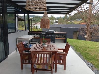 Casa de 3 alcobas en venta en Altos Del Escobero, Envigado, 345 m² · foto 17 de 20