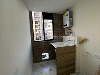 Apartamento en arriendo en Cimarronas, Rionegro · foto 3 de 10