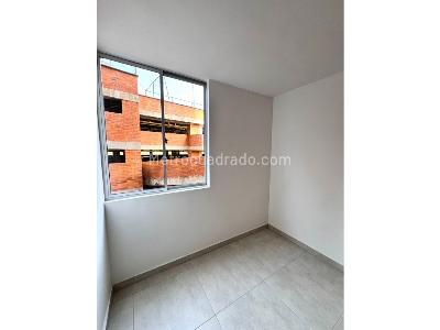 Apartamento de 3 alcobas en venta en La Inmaculada, Rionegro, 50 m² · foto 7 de 10