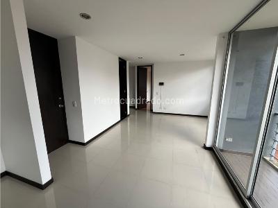 Apartamento en arriendo en El Portal, Envigado · foto 4 de 17