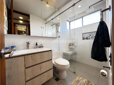 Apartamento de 3 alcobas en venta en Los Balsos, Medellín, 137 m² · foto 16 de 19